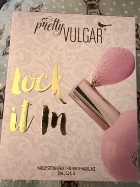 Pretty Vulgar Lock It In Setting Spray - Pink & Gold